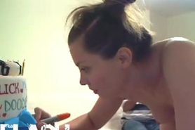 webcam girl get spanked by pizza guy