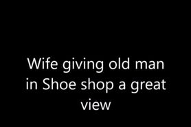 Flash in Shoe Shop
