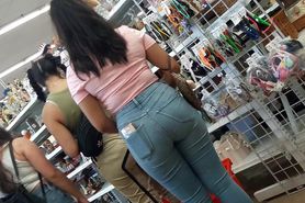 BIG ASS teen in tight jeans