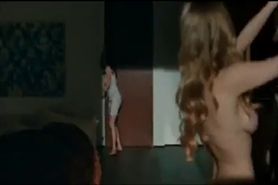 Amanda Seyfried Topless in Chloe(2009)