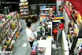 employee ignores a flasher