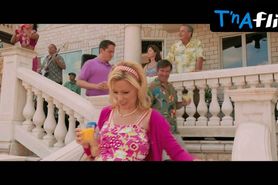 Brooklyn Decker Bikini Scene  in What To Expect When You'Re Expecting