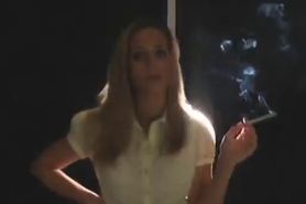amazing blonde smoking - video 1