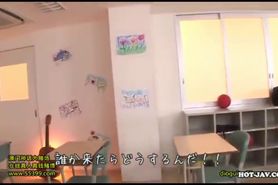 Japanese Girls attacked sweet mother in kitchen.avi