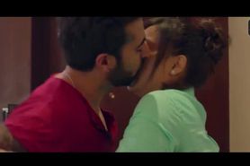 Shweta Tiwari hot kissing