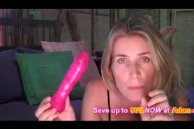 Why You Should Get an Eve's Slim Pink Pleaser Vibrator