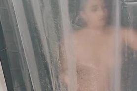 Hidden camera catches thicc girl masturbating