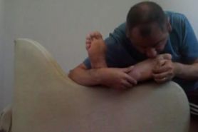 feet ticklish