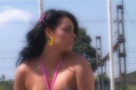 813495cec7d6cb724bd7a54781483fb9.mp4