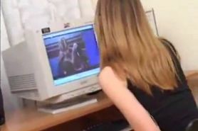 Ivana Fukalot Masturbates at Computer