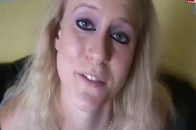 Blonde Hexe - Squirt & Dirty Talk in Jeans