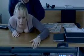 Dansk Office Sex - video 1