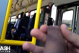 Bus Dickflash