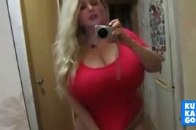 Two huge boobs bouncing
