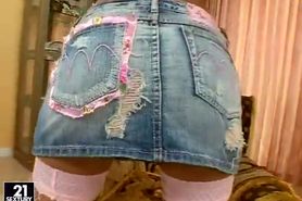 Delightful Blonde Jessy Wynn In Miniskirt Toys Her Juicy Pussy