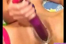Hot Sexy Amateur Masturbating Babe Hot Fun Toy at Cam