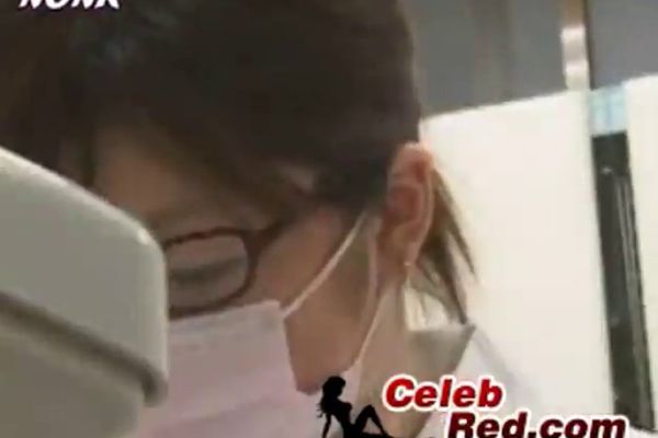 Japanese Dentist Handjob - Japanese Dentist Nurse Gives Handjob To Patient - TNAFlix ...