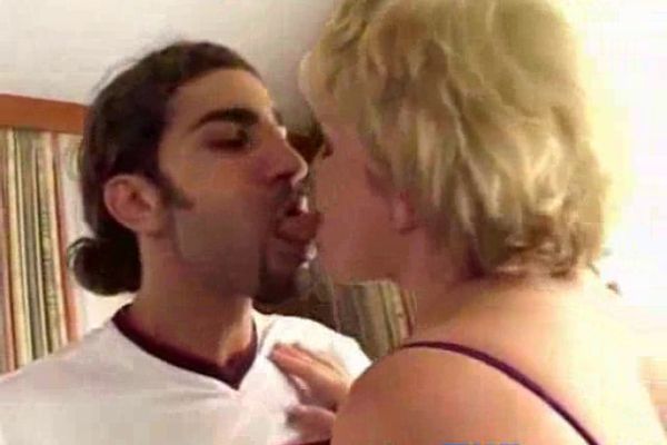 Bbw Blonde Gets Fucked - Mature BBW blonde get fucked - TNAFlix Porn Videos
