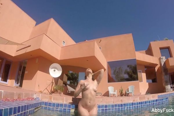 600px x 400px - Abigail Mac Pool Fun - TNAFlix Porn Videos