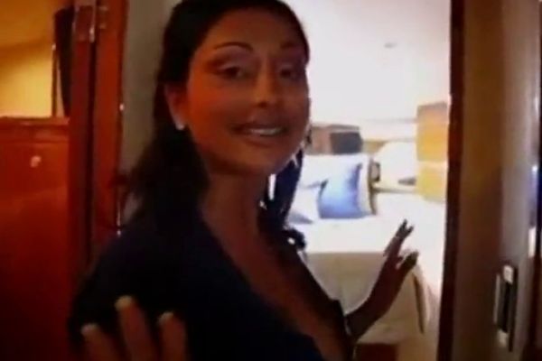 600px x 400px - Priya Rai gets fucked on a boat - TNAFlix Porn Videos