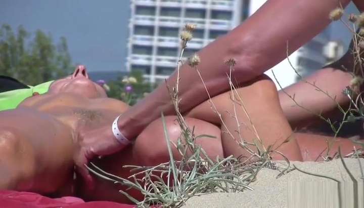 Voyeur Beach Sex Movies - Nude Beach Horny Couples FIngering Beach Voyeur HD Video - Tnaflix.com