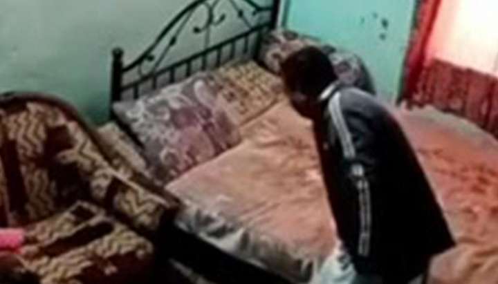 Indian Couple Fuck8ng Videos - Desi indian couple real fucking caught viral video TNAFlix Porn Videos