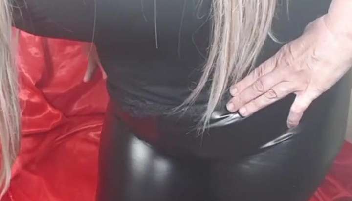 720px x 411px - Susi is wearing black latex and teasing with her asshole lick it (BIG ASS,  Big Ass, Big ass) TNAFlix Porn Videos