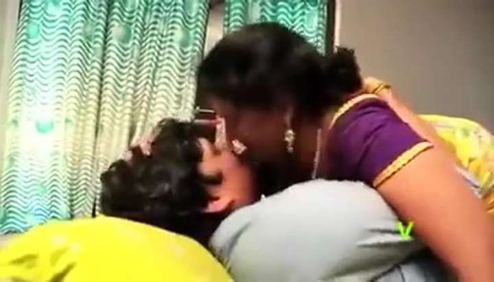 Hot New Girl Or New Boy Lovly Sex - Sexy & Beautiful Aunty Aatha & Kodalu Sex Hot Boy, Telangana TNAFlix Porn  Videos