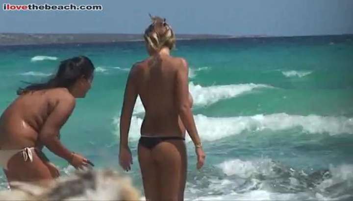 Beach Lesbians - Huge Lesbian Beach Tits TNAFlix Porn Videos