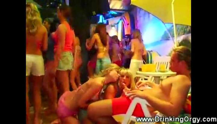 Blowjobs Sex Orgies - DRUNK SEX ORGY - Hungry pornstar at beach party giving blowjobs to guys  TNAFlix Porn Videos