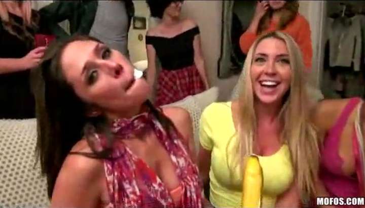 College Orgies House - College amateurs watch their house party turn into orgy Porn Video -  Tnaflix.com