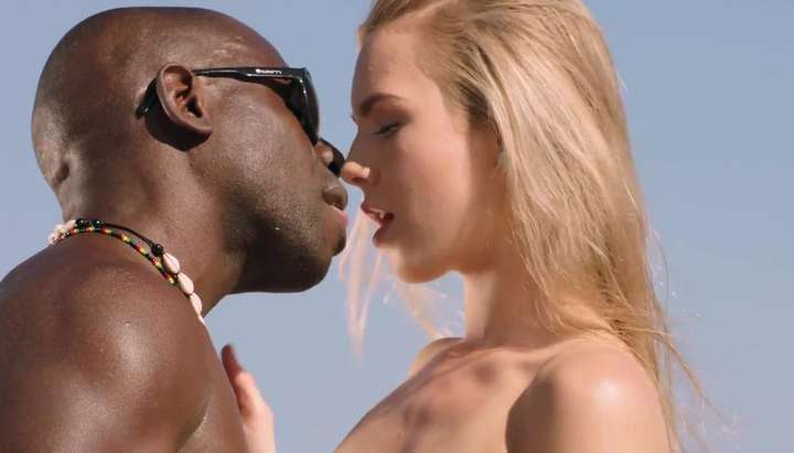 720px x 411px - interracial kissing comp - worshipping daddy joss TNAFlix Porn Videos