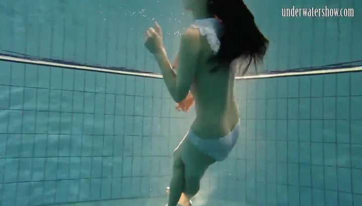 Brunette Big Tits Pool - Brunette big boobs teen Andrea swimming in the pool TNAFlix Porn Videos