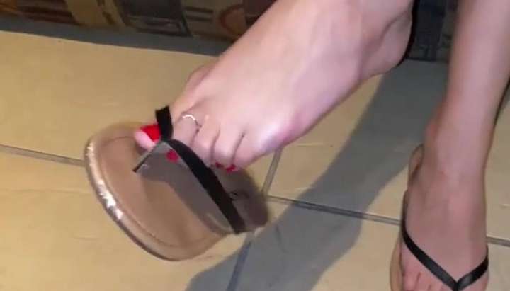 Wedge Flip Flops Porn - Skinny Latina - Flip Flop Tease - Cum Countdown - Tnaflix.com