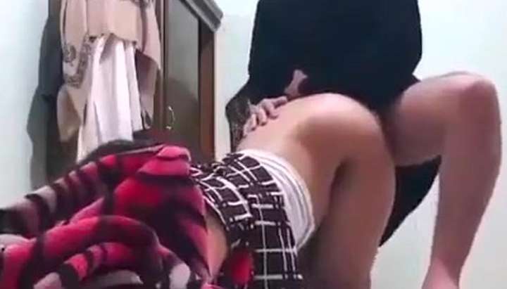 Saudi Arabian girl has sex with her friend, she is fucked rough -  Tnaflix.com
