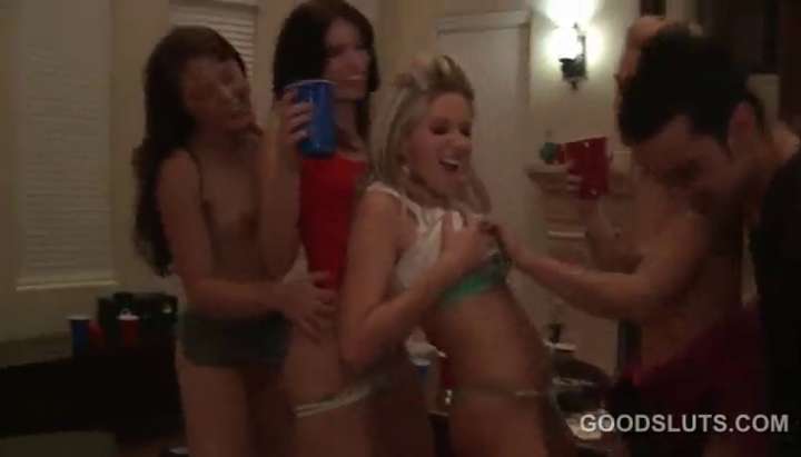 720px x 411px - Naked slutty college babes blowing huge dicks at orgy - video 1 Porn Video  - Tnaflix.com