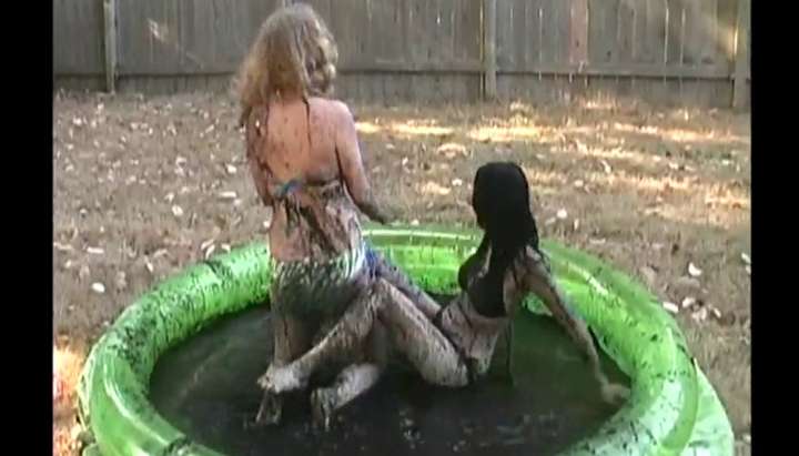 Vintage Nude Sex In Mud - Tracy & Samara Mud Wrestling (Nude) 2 - Scene 1 - Tnaflix.com