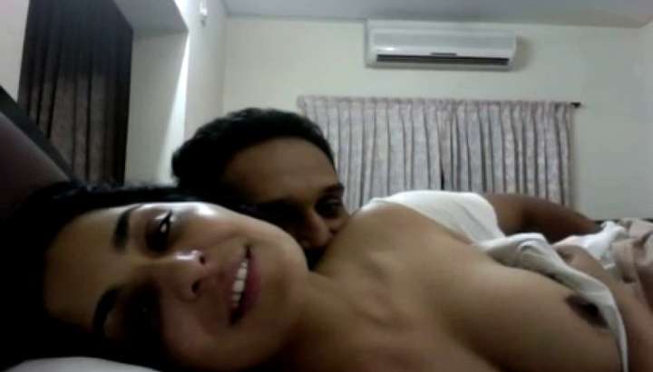 720px x 411px - Meera Sex Tape with Naveed (Pakistani Actress) TNAFlix Porn Videos