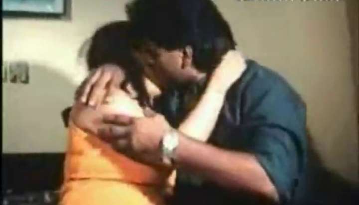 Malabari Masala as Deccan Paki Nargis smoochs Big Black Madrasi Porn Video  - Tnaflix.com