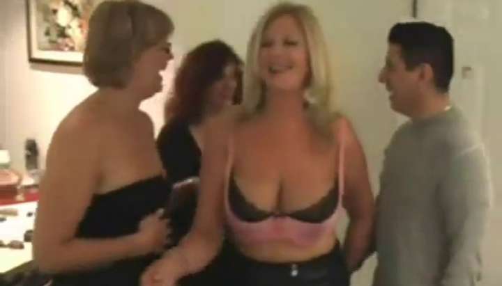 Mature Women Invites Young Guy For Sex Party