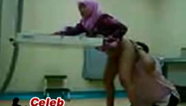 X Foking Video - Arab Hijab Fucked At Her Gynecologist Arab TNAFlix Porn Videos