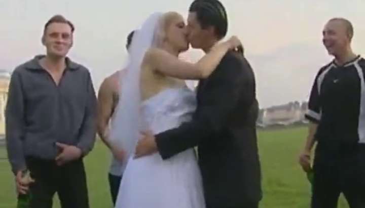 720px x 411px - Bride public fuck after wedding - video 1 - Tnaflix.com