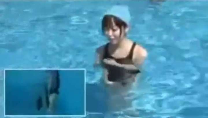 720px x 411px - cute teen wear dissolve swimsuit in swimming pool 01 - Tnaflix.com