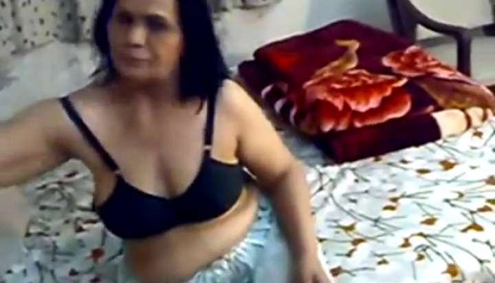 720px x 411px - mature indian hooker in hotel TNAFlix Porn Videos
