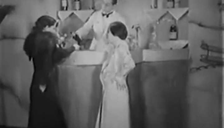 B And W Vintage Porn - Vintage Threesome Porn (B/W Mute 1930s) (B W) TNAFlix Porn Videos