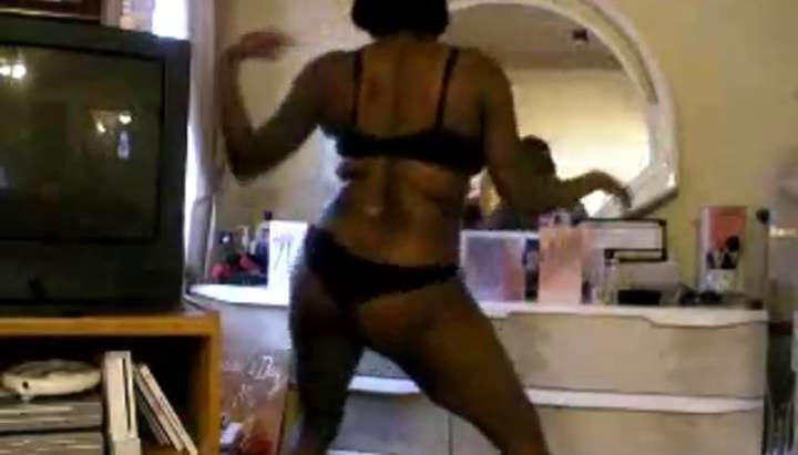 Bootylicious ebony babe with big tits dancing TNAFlix Porn Videos