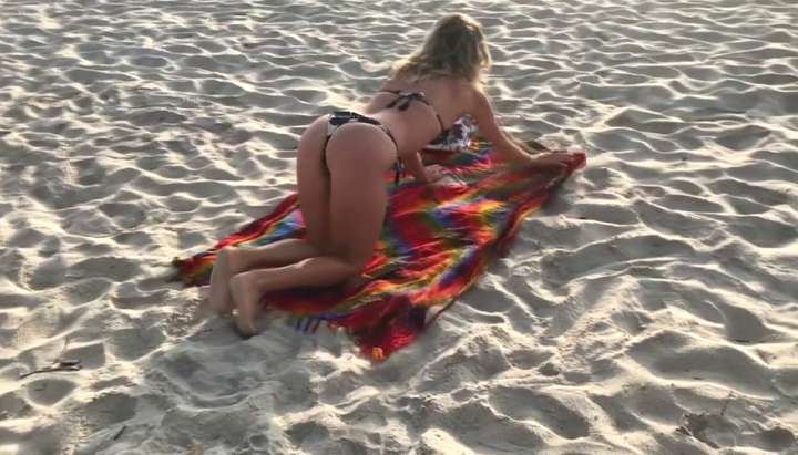 720px x 411px - Real Amateur Public Anal Sex Risky on the Beach !!! People walking near...  TNAFlix Porn Videos