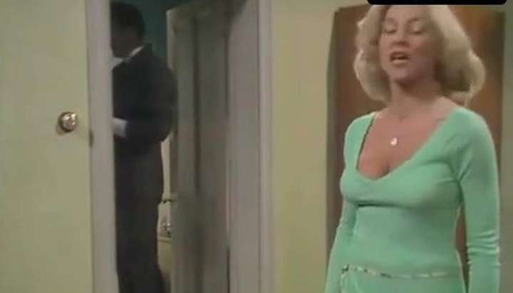 Luan Peters Sexy Scene in Fawlty Towers TNAFlix Porn Videos