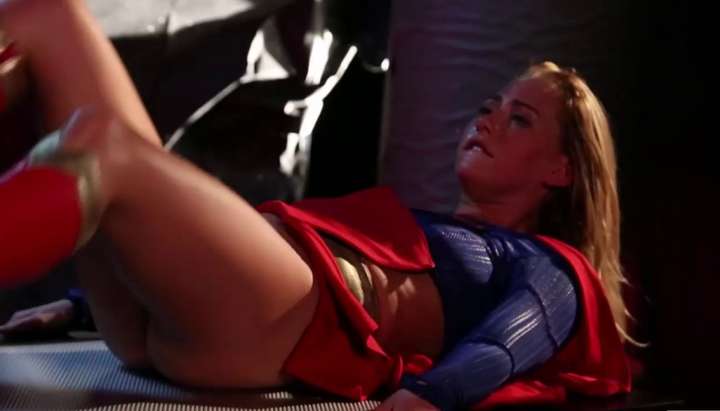 Supergirl Parodi - Supergirl in love with her new fucker in this funny parody - Tnaflix.com