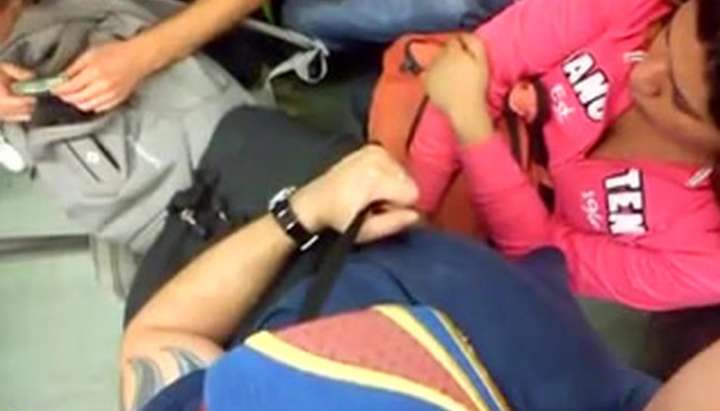 Girl Touched By Men Hot Video - Perv woman touches man's bulge in train - Tnaflix.com